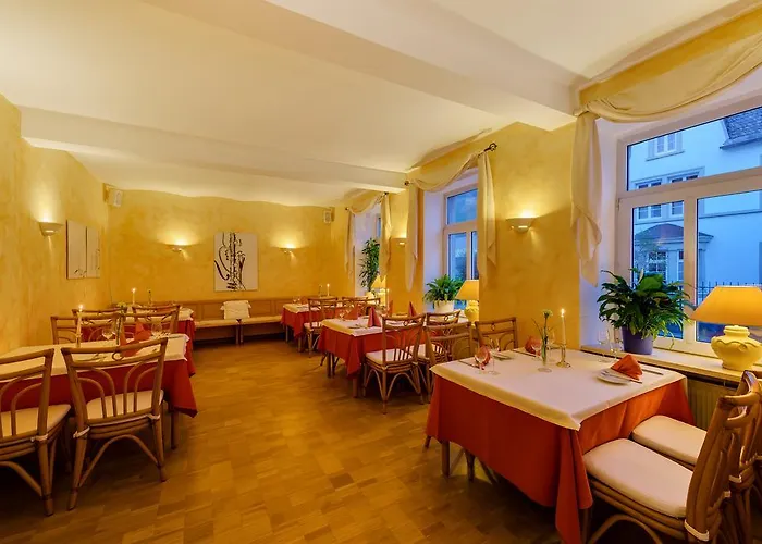 路易摩泽尔酒店 Köwerich